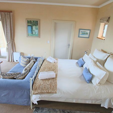 On The Cliff Guest House Херманус Экстерьер фото