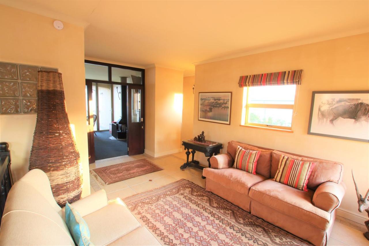 On The Cliff Guest House Херманус Экстерьер фото