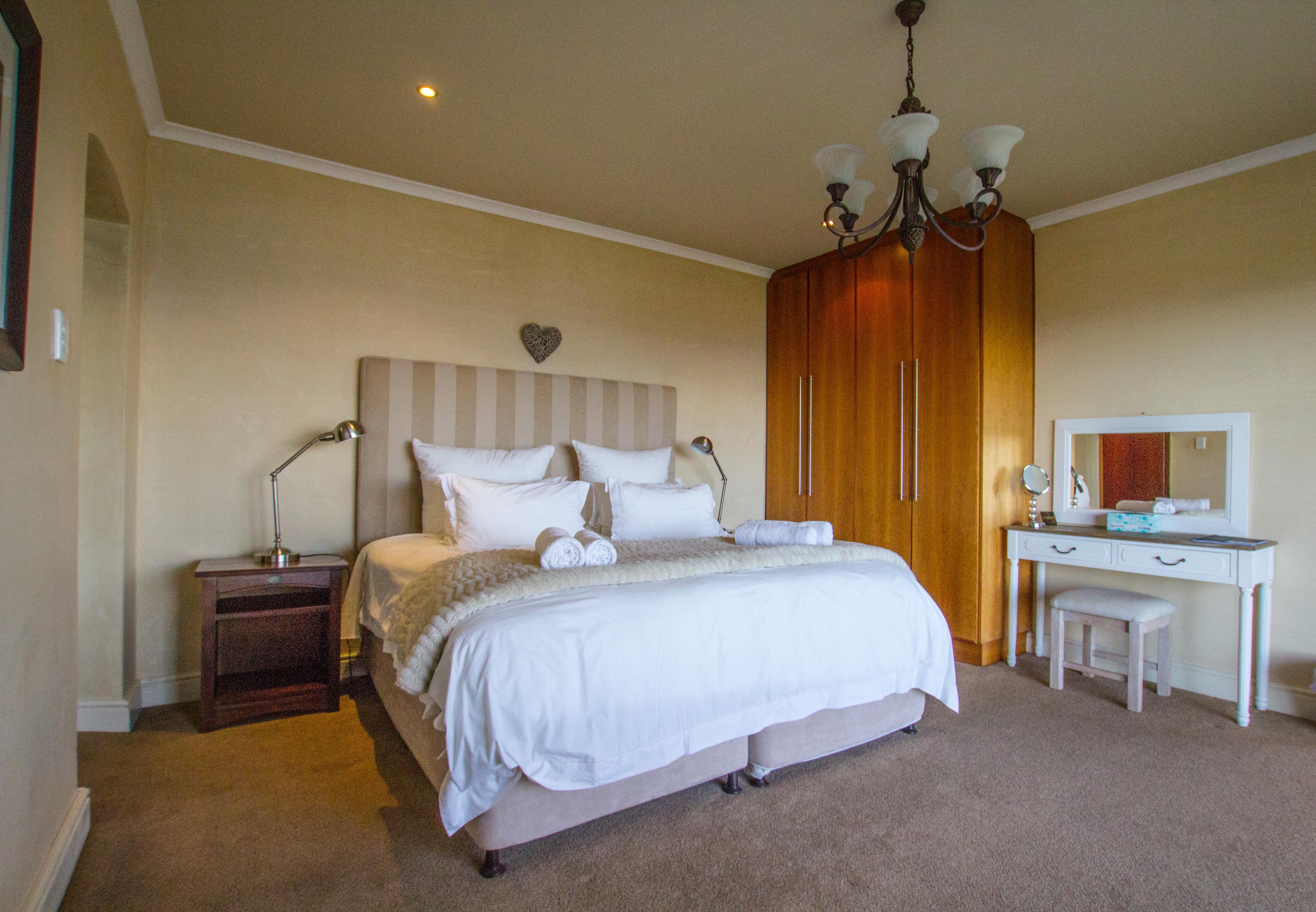 On The Cliff Guest House Херманус Экстерьер фото