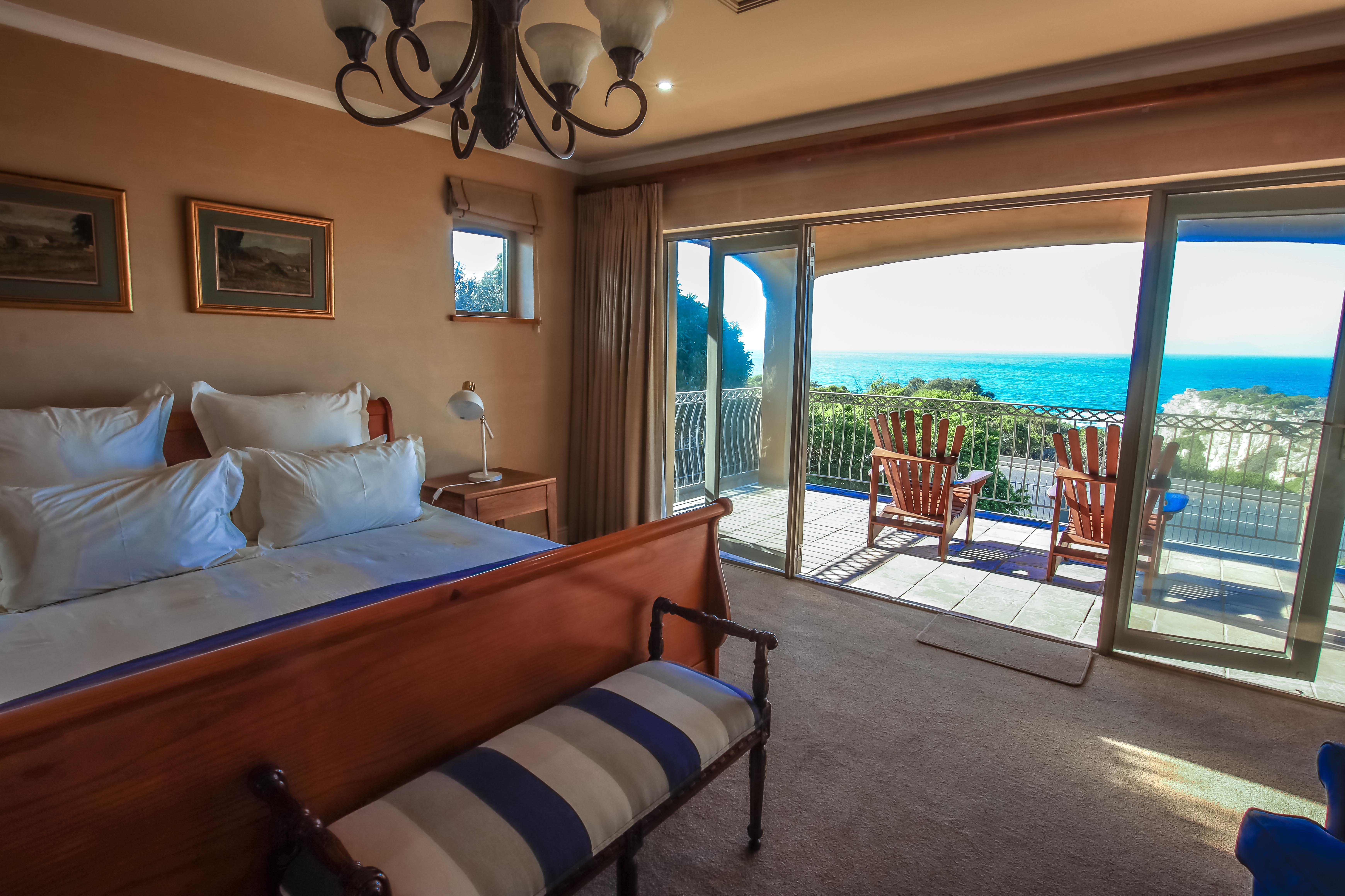 On The Cliff Guest House Херманус Экстерьер фото
