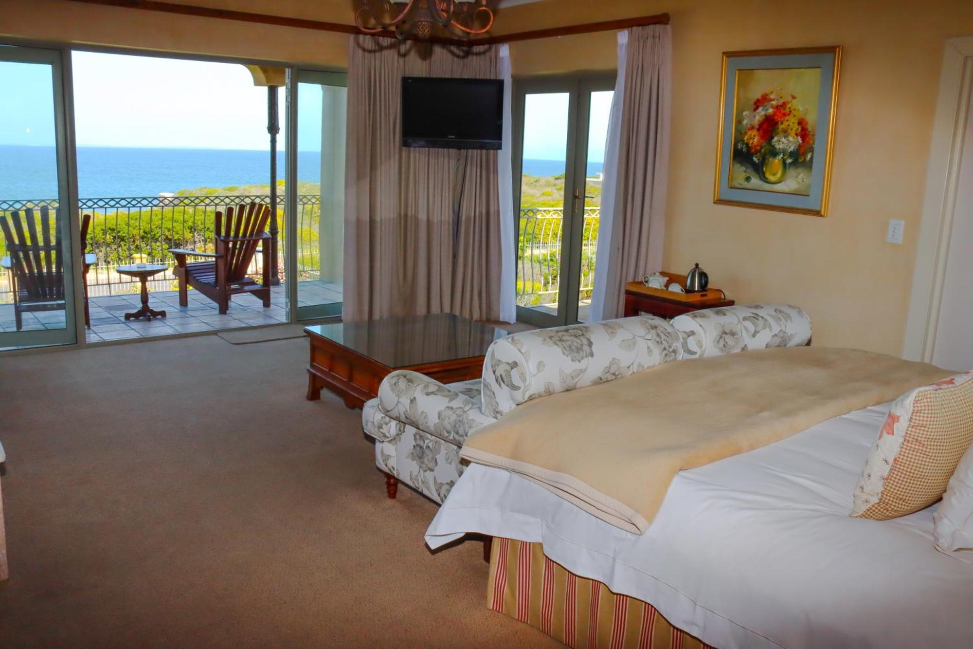On The Cliff Guest House Херманус Экстерьер фото