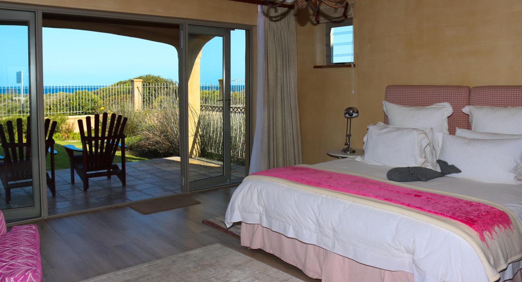 On The Cliff Guest House Херманус Экстерьер фото