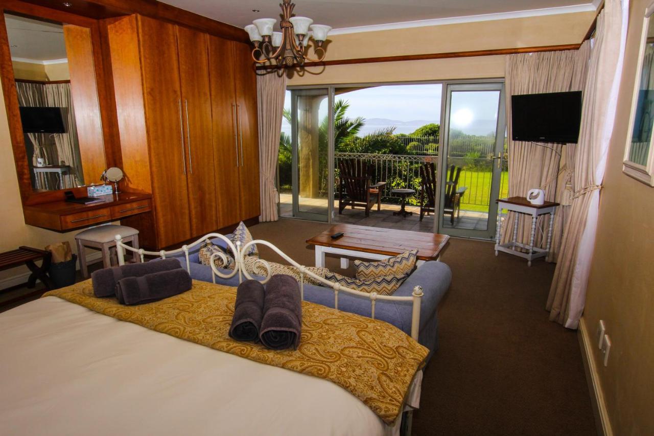 On The Cliff Guest House Херманус Экстерьер фото